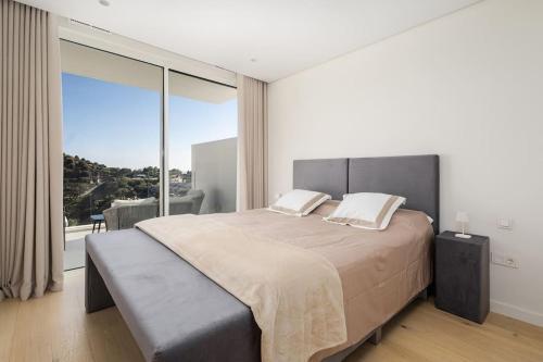 Stunning 2 bedroom Palo Alto, pool + gym RDR304