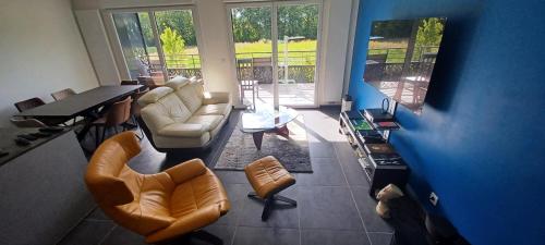 Au 237, Le Nyong-Et-Sanaga