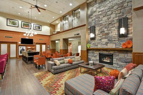 Χώρος καθιστικού στο Hampton Inn & Suites Yuma