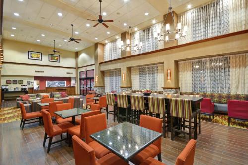 Χώρος καθιστικού στο Hampton Inn & Suites Yuma