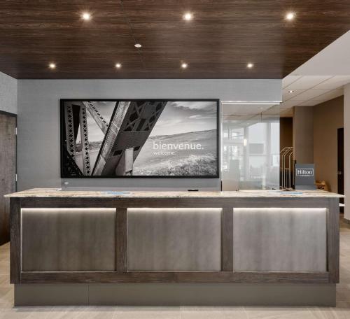 Лобби или стойка регистрации в Hampton Inn & Suites by Hilton Quebec City Levis