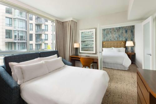Hilton Vancouver Downtown, BC, Canada Image