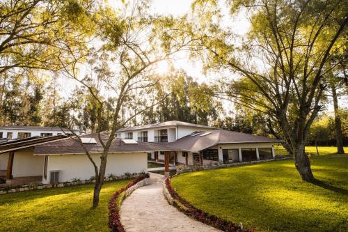 Taman di luar Ensenada Hotel y Campo Asociado Casa Andina