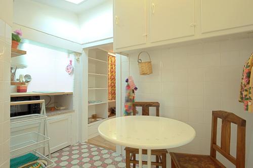 Stay local in Alfama! Deolinda central Home, amazing view
