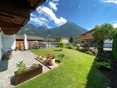 Ferienwohnung Rofanblick