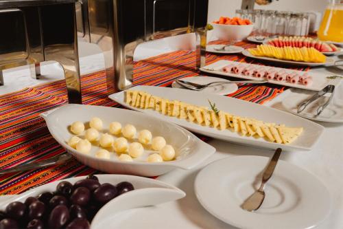 Makanan di atau berdekatan hotel
