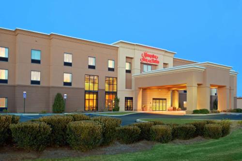 a rendering of the front of a hotel at Hampton Inn & Suites Hartford-Manchester in Manchester