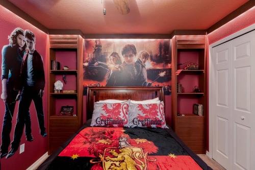 a bedroom with a poster of harry potter at Thematic House w PoolSpaGame Room in Resort in Loughman