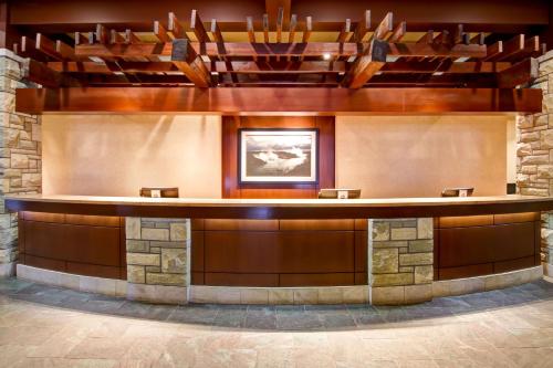 Galeriebild der Unterkunft DoubleTree Fallsview Resort & Spa by Hilton - Niagara Falls in Niagara Falls