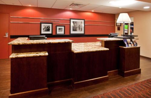 Hampton Inn & Suites Aberdeen – Photos 4