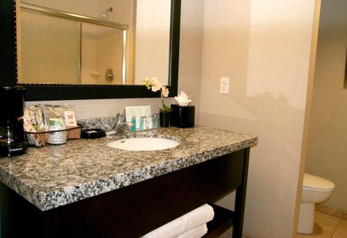 Hampton Inn & Suites Salt Lake City-University/Foothill Drive Image