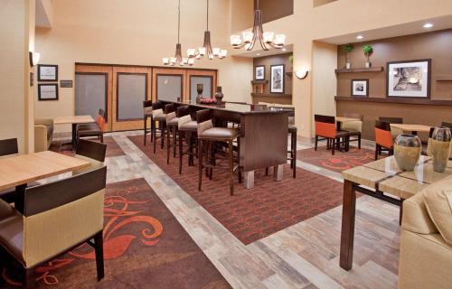 Hampton Inn & Suites Dickinson ND – Photos 3