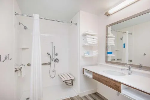 Hampton Inn & Suites Panama City Beach-Beachfront photo 12