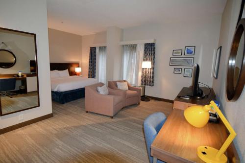 Ένα ή περισσότερα κρεβάτια σε δωμάτιο στο Hampton Inn Salem East - Electric Road