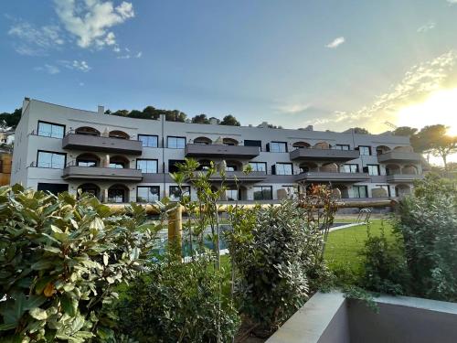 Το κτήριο όπου στεγάζεται  το διαμέρισμα