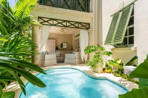 Beacon Hill 202 - Moonshadow by Blue Sky Luxury picture