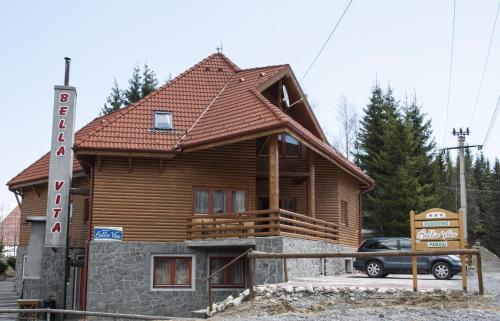 Edifici on està situat l'hostal o pensió