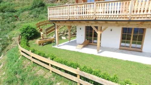 Ein Garten an der Unterkunft Seeblickhütte Lachtal