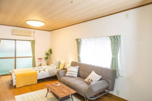 Direct to Namba Warm family House 4ppl Near Donki LIUBJ3