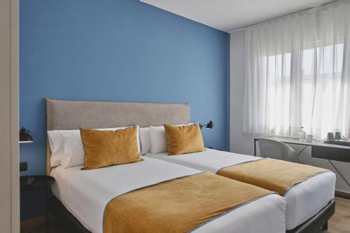 Tres Torres Atiram Hotel Image