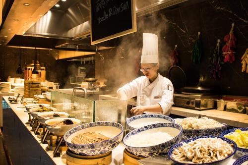 Mad på resortet eller i nærheden