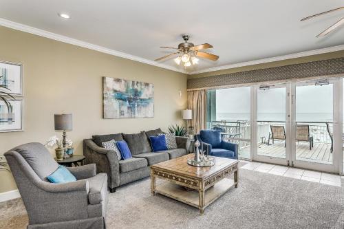 Χώρος καθιστικού στο 469 Fort Pickens Rd