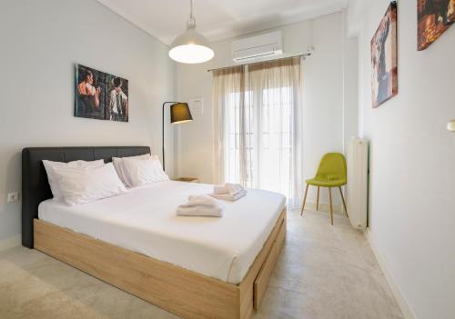 Cosy 2BR flat near Ampelokipoi station & hospitals