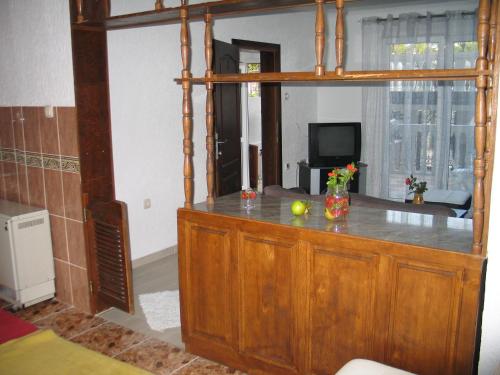 TV a/nebo společenská místnost v ubytování Guest House Dena