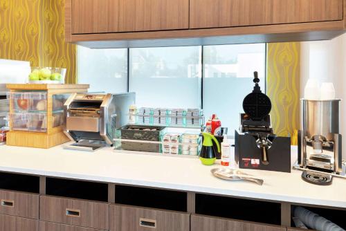 Una cocina o cocineta en Home2 Suites by Hilton Columbia Downtown