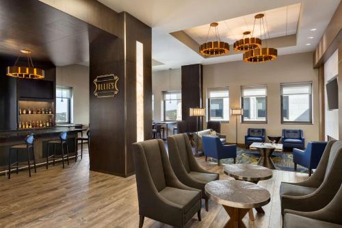 Embassy Suites Pittsburgh-Downtown Image