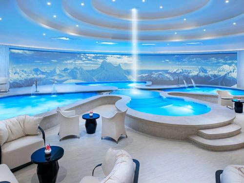Conrad Las Vegas At Resorts World Image