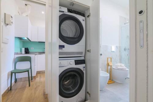 Contempora - Modern and Quiet One Bedroom Apartment Near the M4