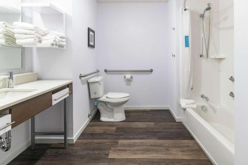 Bilik mandi di Hampton Inn Lehi-Thanksgiving Point