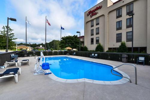a large pool in front of a hotel at Hampton Inn Petersburg-Fort Lee in Petersburg