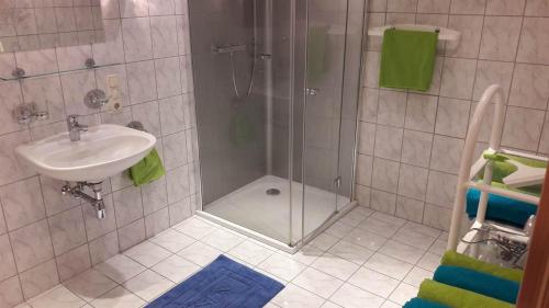 Ein Badezimmer in der Unterkunft Ferienwohnung Rudigier