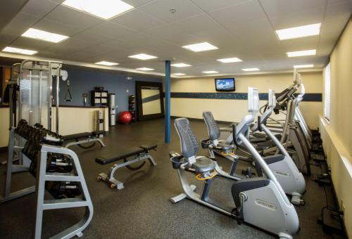 a gym with several treadmills and cardio machines at Hampton Inn Marquette-Waterfront in Marquette