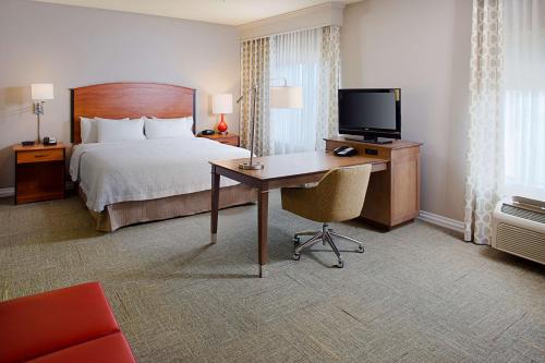 Ένα ή περισσότερα κρεβάτια σε δωμάτιο στο Hampton Inn & Suites Lancaster