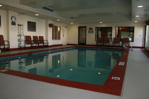 a large swimming pool in a building at Hampton Inn Salt Lake City/Murray in Murray