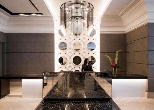 LondonHouse Chicago, Curio Collection by Hilton Image