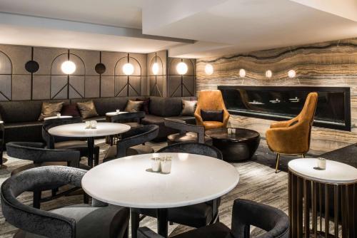 LondonHouse Chicago, Curio Collection by Hilton Image