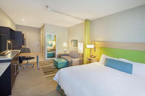 Postel nebo postele na pokoji v ubytování Home2 Suites by Hilton Amarillo West Medical Center