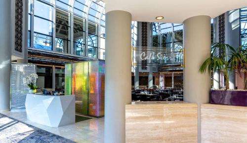 Hilton Los Angeles-Universal City photo 28