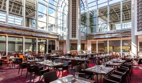 Εστιατόριο ή άλλο μέρος για φαγητό στο Hilton Los Angeles-Universal City