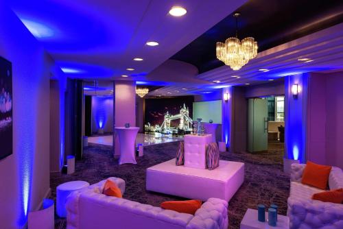 Hilton Los Angeles-Universal City photo 46