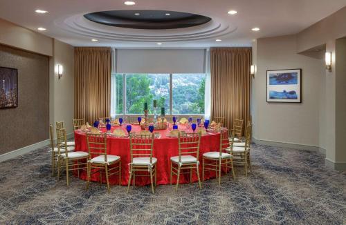 Hilton Los Angeles-Universal City photo 47