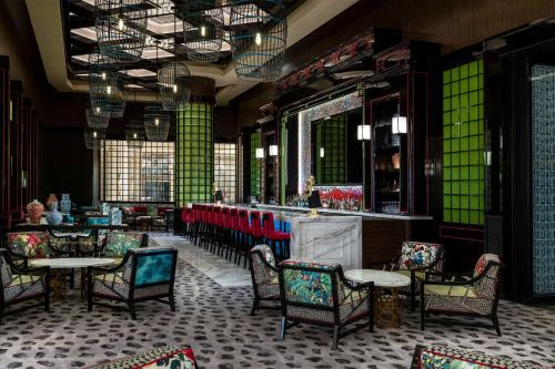 Restauracja lub miejsce do jedzenia w obiekcie Crockfords Las Vegas, LXR Hotels & Resorts at Resorts World