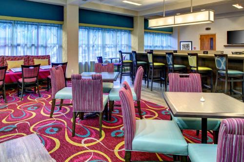Hampton Inn Miami-Coconut Grove/Coral Gables Image