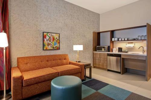 Home2 Suites By Hilton Charlotte Uptown Image