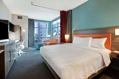 Home2 Suites By Hilton Charlotte Uptown Image