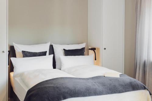 Ένα ή περισσότερα κρεβάτια σε δωμάτιο στο Hotel Caraleon